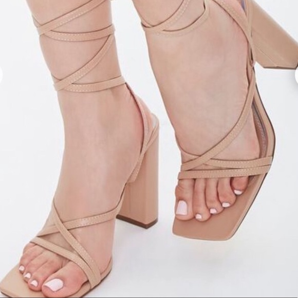 Liliana Mable Strappy Sandal - Picture 4 of 4